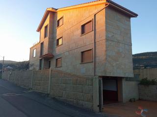 Xalet a Poio. Poiochalet