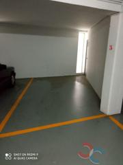Parking voiture à Marín. Maríngaraje