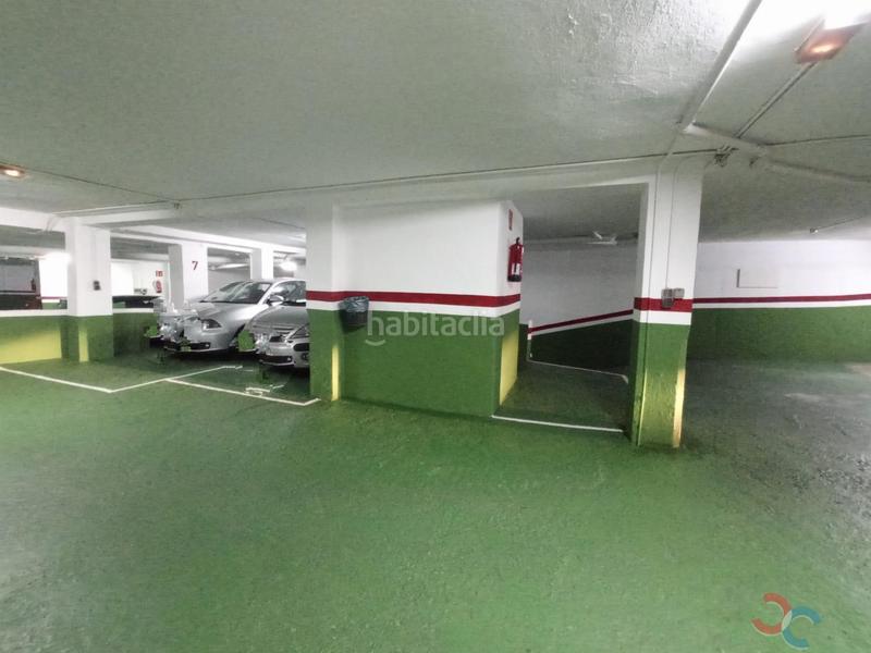 Foto 470b2f95-e6c1-4bbf-be6b-ccbeb26fe638. Parking coche garaje en Marín