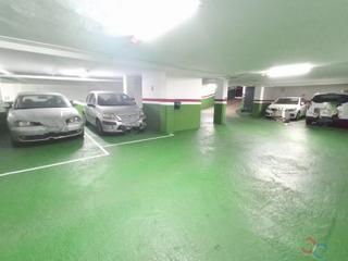Parking coche en Marín. Maríngaraje