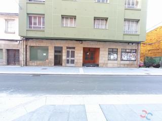 Rent Business premise in Marín. Marínlocal