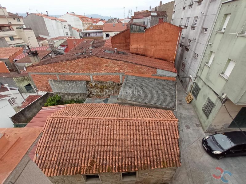 Foto fcf373a0-7ead-44d7-abef-53926adf85ef. Casa amb aparcament a Marín