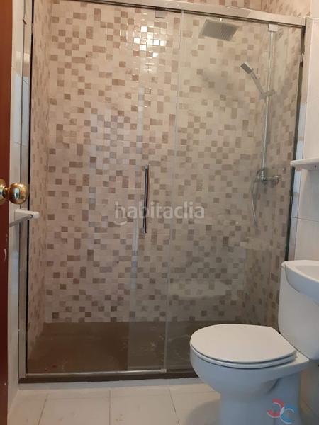 Foto e4815233-4d9e-4fcd-8c68-5cedf27f72b5. Edificio in Raxó Poio