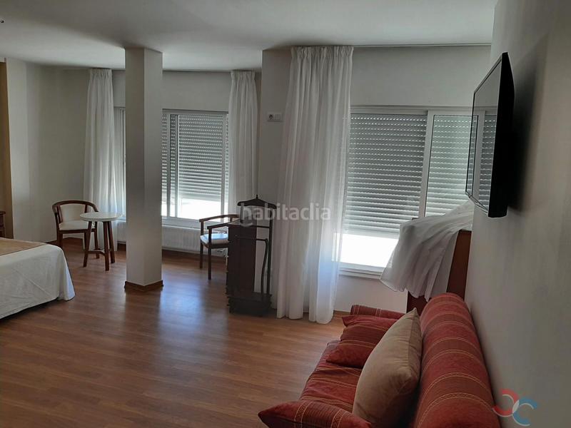 Foto fd463f4e-1f95-49f6-a869-8e7bde44297b. Edificio in Raxó Poio