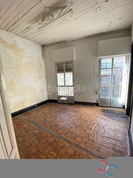 Foto 2d30f945-ab17-47d4-970c-ded28de5a017. Casa a Marín