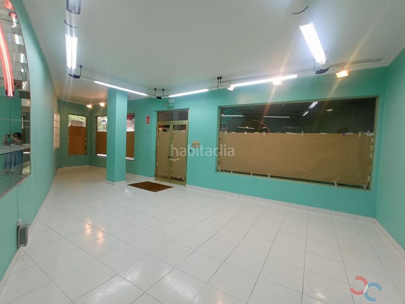 Foto 4be48638-16a1-40d7-8e9e-a91c3035e1ac. Local comercial a Marín