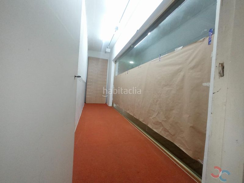 Foto 57ab3e3d-f941-485b-ad40-e5f1bf653a35. Local comercial a Marín