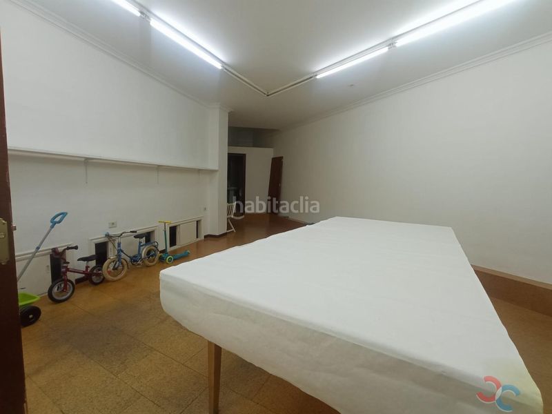 Foto feaf0c66-59f8-4dd9-a4e6-8968ebbb1c29. Local comercial a Marín