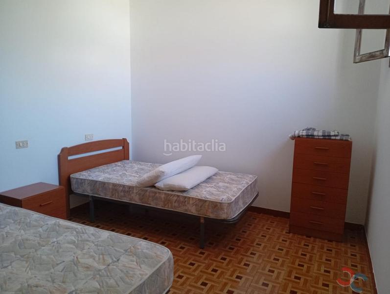 Foto 2bca3480-c457-4bca-b777-f443f60892ef. Haus mit parking in Marín