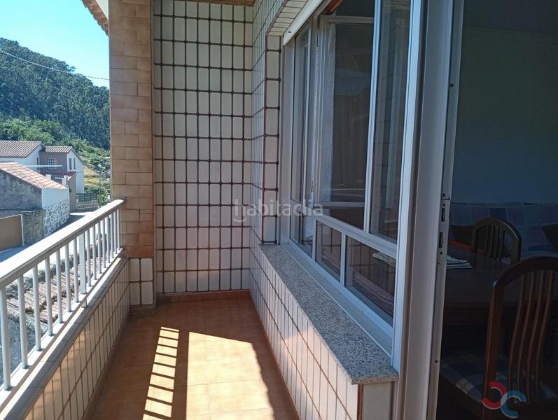 Foto 5b5ced46-78c5-4da3-b223-bc440f307262. Haus mit parking in Marín