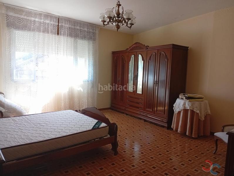 Foto 6ba4299f-5773-4146-abea-d4d29b30dac9. Haus mit parking in Marín