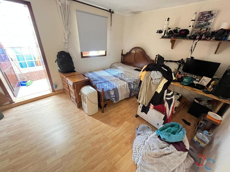 Foto b1f81e3a-fa74-4070-adcc-e23f5783e2c0. Casa in Marín