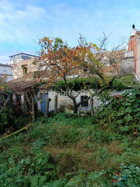 Foto 4a1c9ce6-8cb7-46df-82dc-fbcd54601562. Terrain résidentiel dans Marín