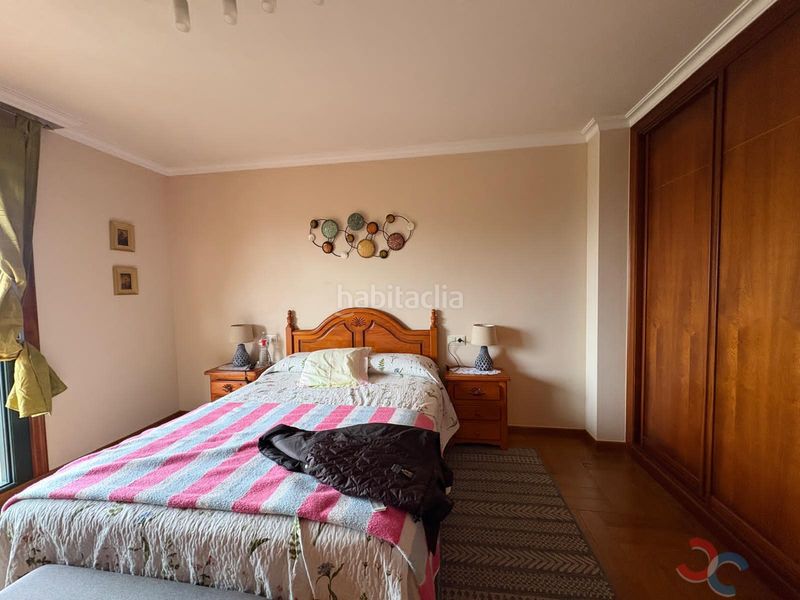 Foto cfbef8fb-abb7-4357-b4e6-4def03279c8a. Chalet  en Marín