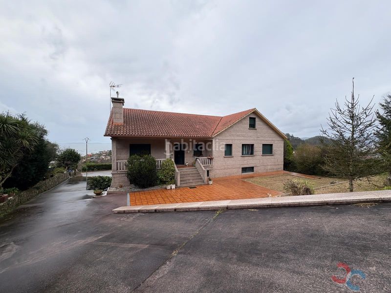 Foto fee24138-ac0a-4265-8fd2-400183b4b6c6. Chalet  en Marín
