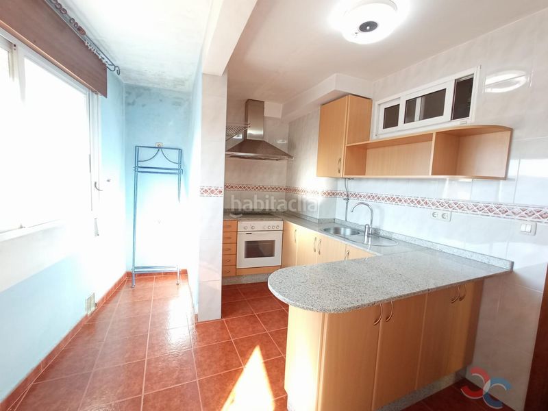 Foto 5537bcb7-8544-46f3-a880-96453c87b9bf. Casa a Marín