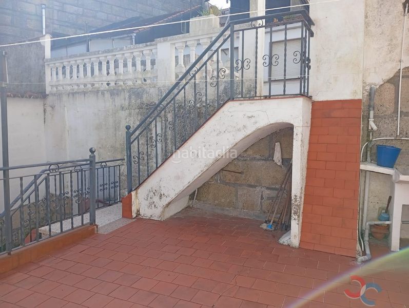 Foto 9d8a3ad7-f5e6-46c6-86e2-ed5d5c9ed2a8. Casa a Marín