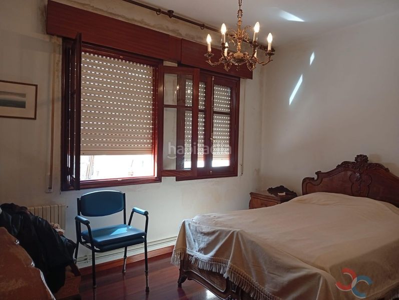 Foto a1c11703-4cf9-4250-9cf8-ac4f00ad65f0. Casa a Marín