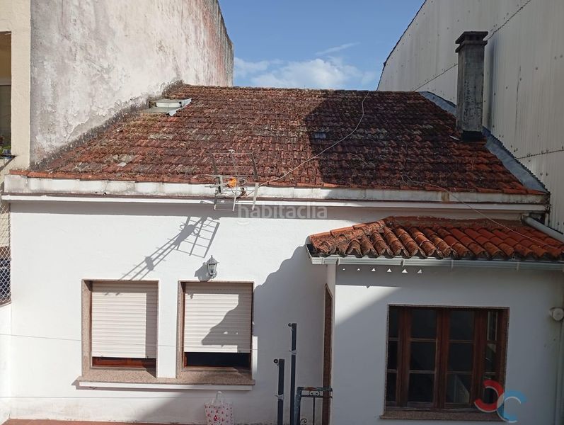 Foto bf8d2691-6464-4eb8-8841-f9e037430242. Casa a Marín