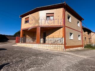 Casa a Lada