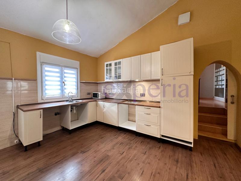 Foto 4e10ffc8-f01e-4674-aad7-b70aeae4a81a. Haus mit parking in San Martín del Rey Aurelio