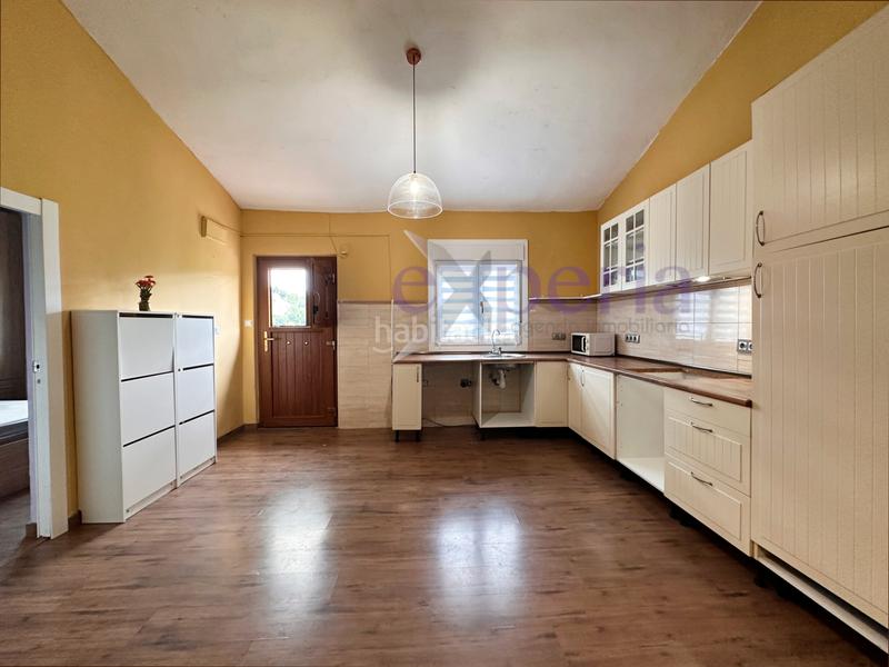 Foto dff0974d-dc2b-43de-bfc2-56e957a38766. Haus mit parking in San Martín del Rey Aurelio