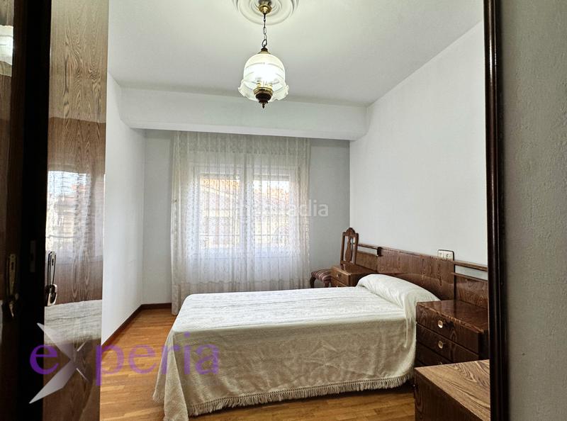 Foto 1ce960e0-552e-42f2-8704-1a60f5c105f7. Piso en Sama Langreo