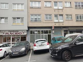 Location Local commercial à N/a