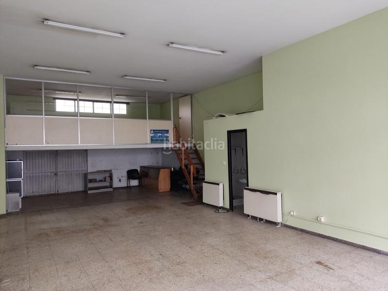 Foto 087d6f23-f85b-4650-870a-d9cdf29a44d0. Location local commercial dans n/a dans Cambre