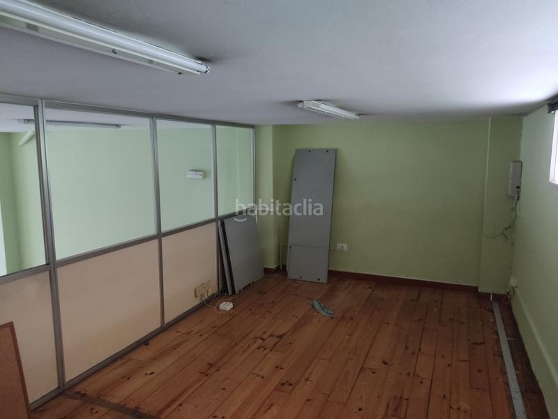 Foto b4729045-8013-4bcd-b274-dcb628dee46e. Location local commercial dans n/a dans Cambre