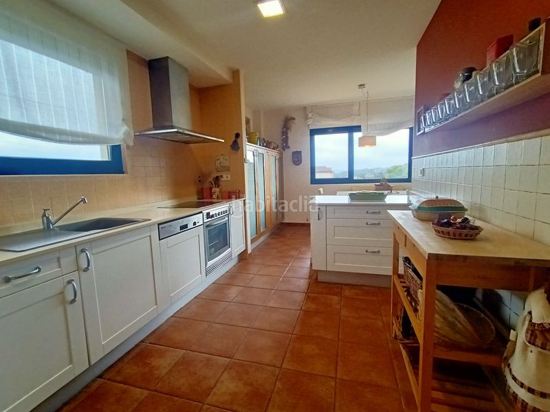 Foto 9db04d20-6987-4c80-9288-e673a17e4aa3. Xalet amb xemeneia calefacció aparcament a Vedra