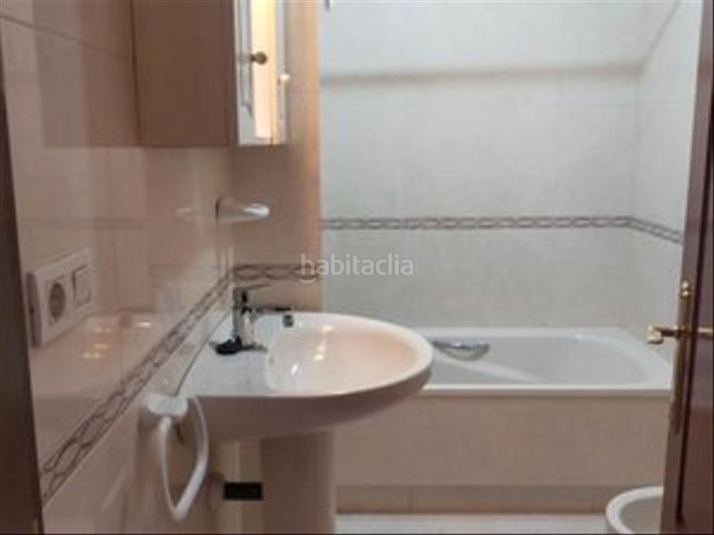Foto 2d8450c3-fb25-4bdb-a622-e427d1995ab5. Apartament a rúa pérez lugín 2 a Oseiro Arteixo
