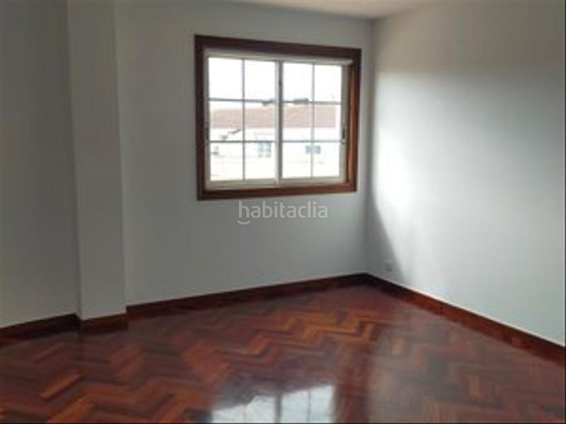 Foto 2f3295b4-1e87-4988-a881-6ffaa66292e1. Apartament a rúa pérez lugín 2 a Oseiro Arteixo