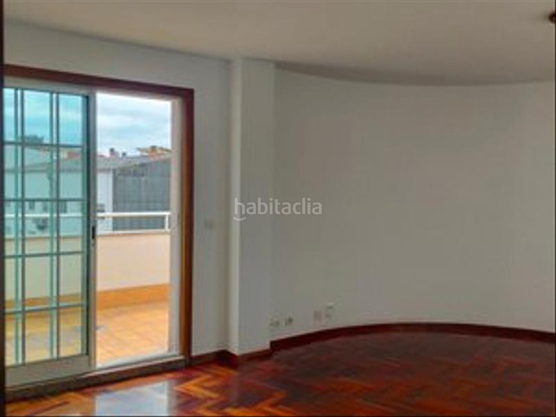 Foto 5f62f9ca-8ad0-4f21-ada0-b856929e0ffc. Apartament a rúa pérez lugín 2 a Oseiro Arteixo
