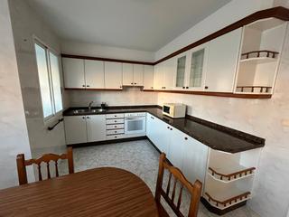 Rent Flat  Avenida brañas. Alquiler piso 3 habitaciones, céntrico y con garaje