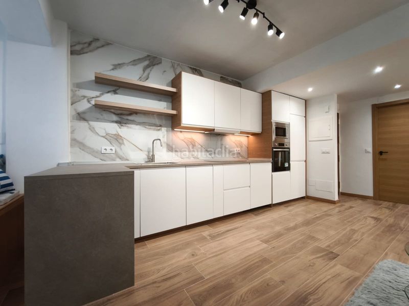 Foto 79b09785-47ad-4cd3-8c30-7063274cd963. Apartament amb calefacció piscina a Monte Alto - Zalaeta - Atocha Coruña (A)