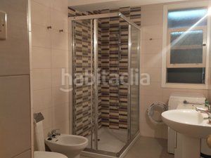 Foto b870eb6c-fe7e-450c-affd-9c99192c7498. Rent flat in ronda nelle 107 in Agra del Orzán - Ventorrillo Coruña (A)