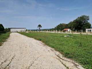 Terreno residenziale in Aldea coruxido 32. Azabache vende finca cerrada urbanizable en bastavales-brion