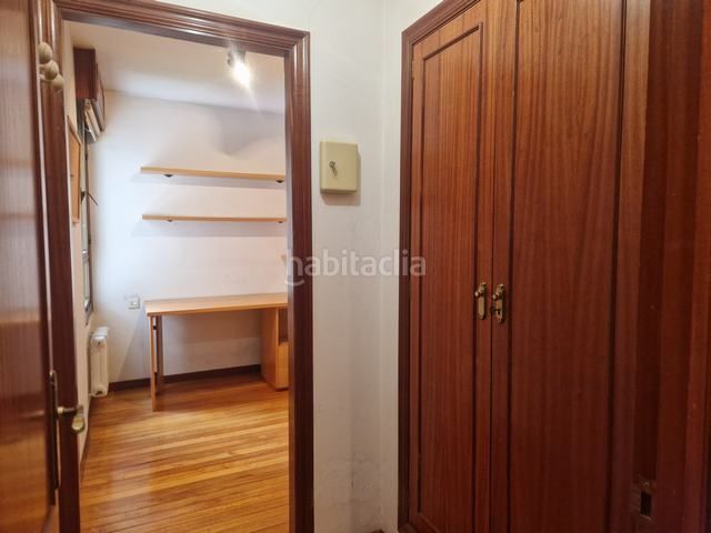 Foto 53adf164-3984-4add-9c86-4ed6ebc64bc6. Pis a rúa buxo 2 a Teo