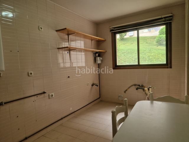 Foto 76e1d8c0-6dc1-4747-828b-690c83f40434. Pis a rúa buxo 2 a Teo