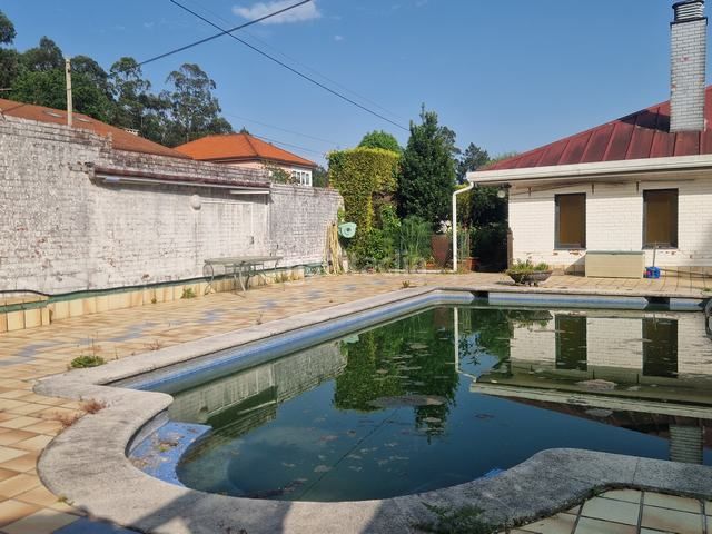 Foto 1150d858-cb8b-4ece-a251-01a2908ae7e4. Xalet amb xemeneia calefacció aparcament piscina a Teo
