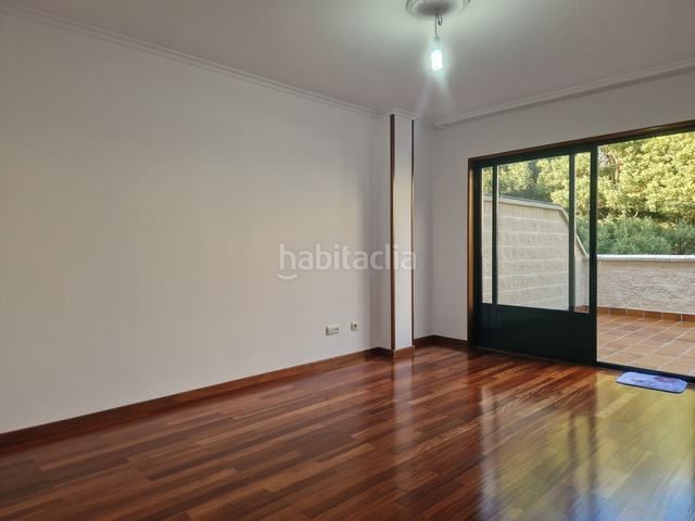 Foto 6635a6e3-e168-4610-aeaa-1c7f22285168. Piso en rúa alcalde lorenzo 18 azabache vende impecable piso en Bertamirans en Ames