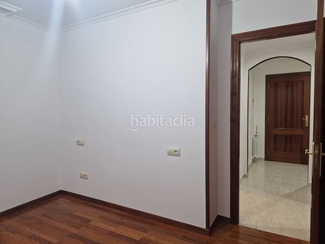 Foto 9d5e3582-de3f-41c3-a24f-715a489d3bde. Piso en rúa alcalde lorenzo 18 azabache vende impecable piso en Bertamirans en Ames