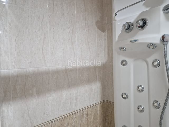 Foto b45e834d-ec24-4f24-9d5f-64502105c556. Piso en rúa alcalde lorenzo 18 azabache vende impecable piso en Bertamirans en Ames