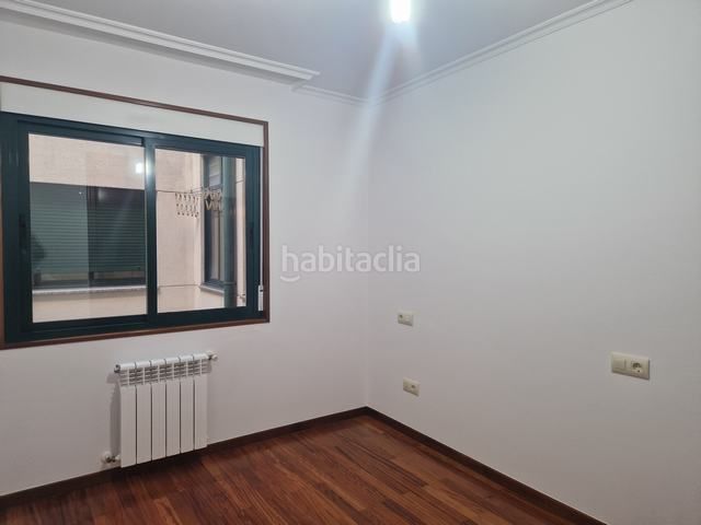 Foto b8736b47-c423-4d7e-b709-eb25c15b5ae4. Piso en rúa alcalde lorenzo 18 azabache vende impecable piso en Bertamirans en Ames