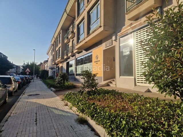 Foto e3eb9f60-427f-4d95-8390-cdbf6c19bde7. Piso en rúa alcalde lorenzo 18 azabache vende impecable piso en Bertamirans en Ames