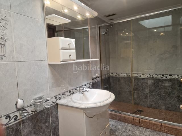 Foto 70795d19-3c3c-41e7-a487-99fbe823f318. Penthouse in rúa das oblatas 14 in Campus Sur - Santa Marta Santiago de Compostela
