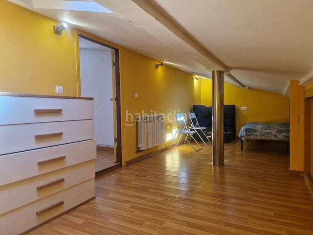 Foto a0eb68f4-8c4d-4c98-a7ee-7076829a1b21. Penthouse in rúa das oblatas 14 in Campus Sur - Santa Marta Santiago de Compostela