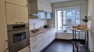 Rent Flat in Avenida da liberdade 3. Piso 2 dormitorios muy luminoso en santa marta