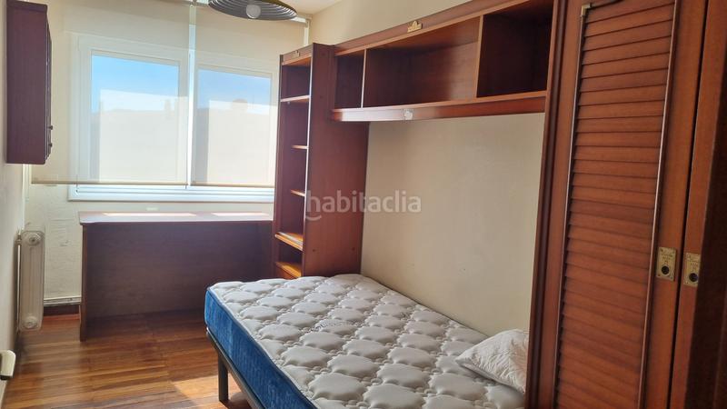 Foto 6123a7bd-1c67-4300-9d64-436f77e6e8f4. Alquiler piso  para curso en a rosa, 3 dormitorios en Santiago de Compostela